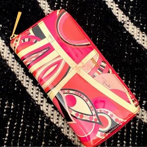 EMILO PUCCI CONTINENTAL WALLET | PATENT LEATHER | USED